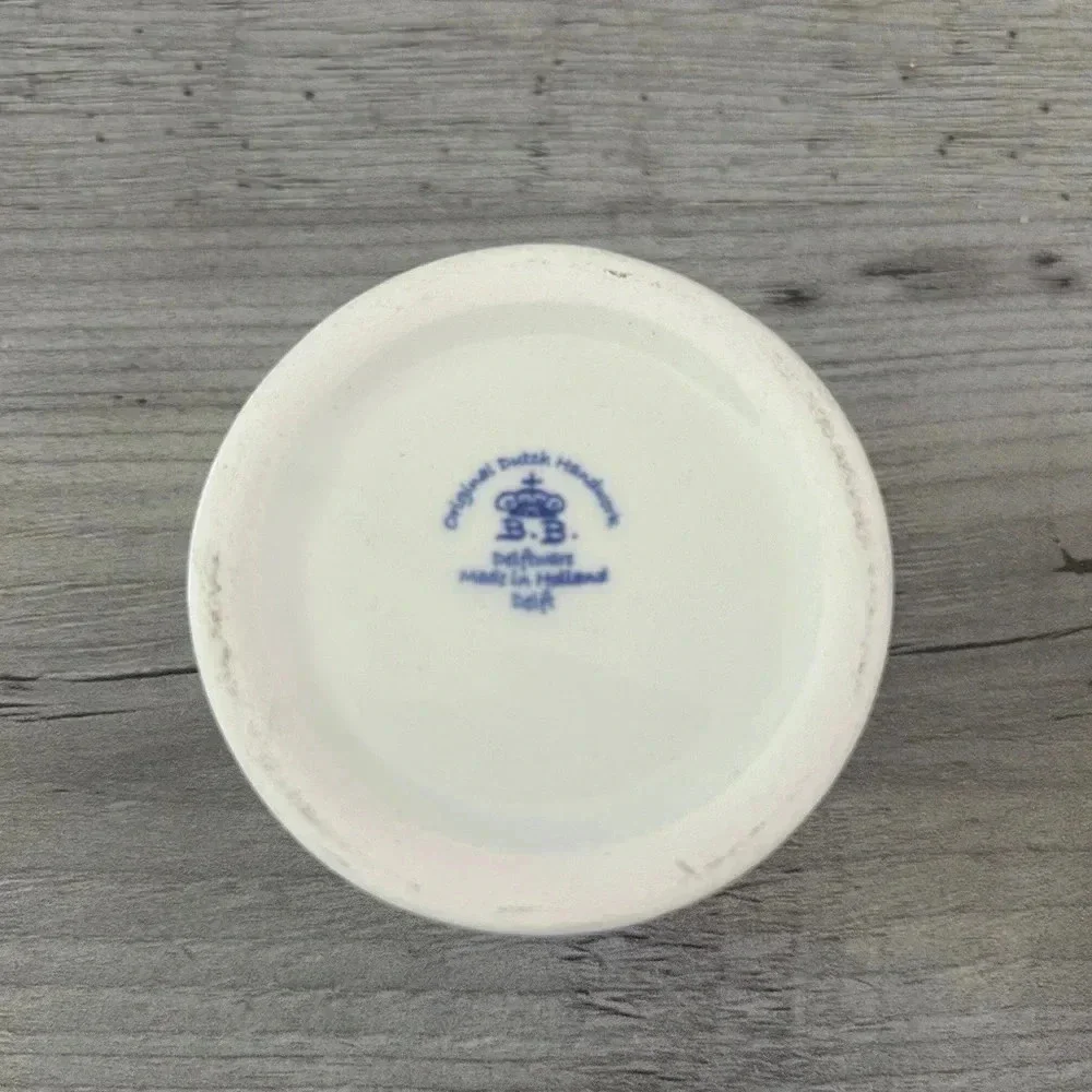 Delft Polychrome Hand painted Trinket Box